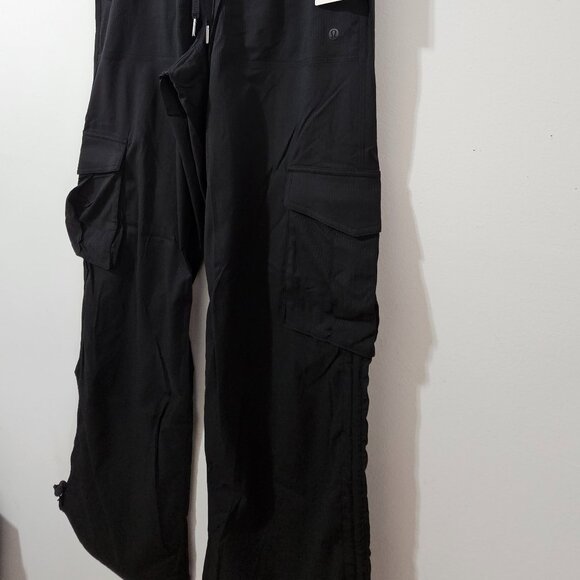 Lululemon Dance Studio Relaxed-Fit MR Cargo Pant - Black - W's Size M - LW5GILS - Picture 4 of 7